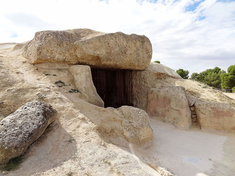 Visita guiada por los dólmenes de Antequera